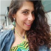 Soy nativa Italiana, ofrezco toda mi ganas de hablar contigo y poder practicar este bonito idioma, podrás hablar conmigo y mejorar tu nivel